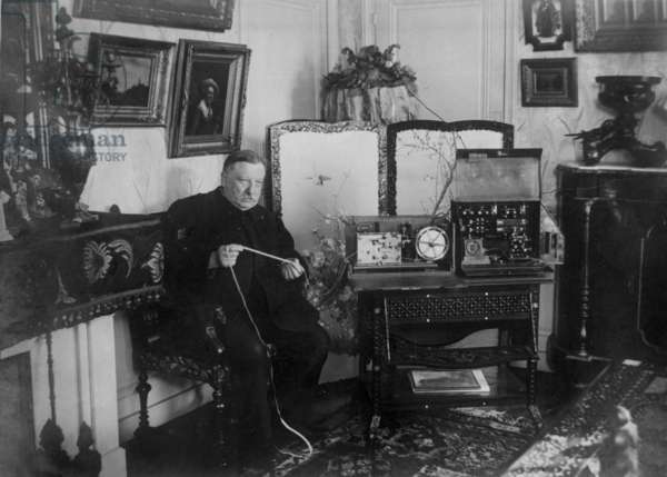 La Naissance d'un Pionnier de la Radiotechnique : Eugène Adrien Ducretet