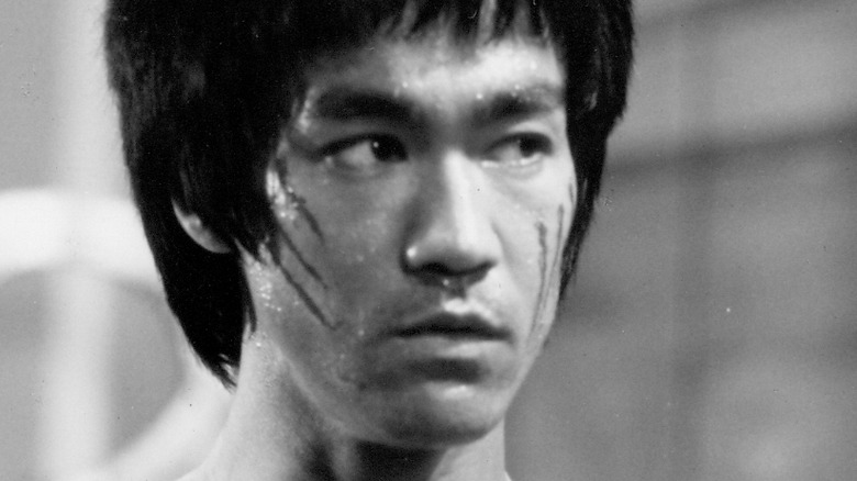 La Naissance d'un Légendaire Dragon : Bruce Lee, Un Héritage Immortel