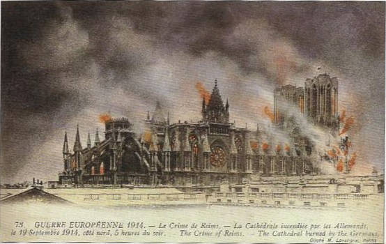 La cathédrale de Reims est bombardée