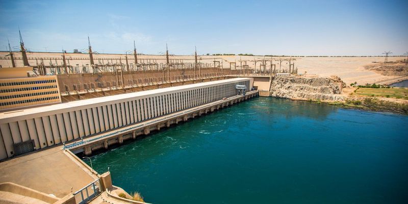 L'Inauguration Historique du Barrage d'Assouan : Un Monument d'Ingénierie Égyptienne
