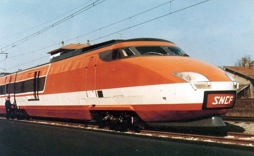 Voyage inaugural pour le Train à Grande Vitesse - TGV