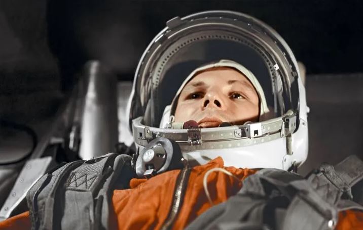 Youri Gagarine : Le Premier Homme dans l'Espace à Bord de Vostok 1
