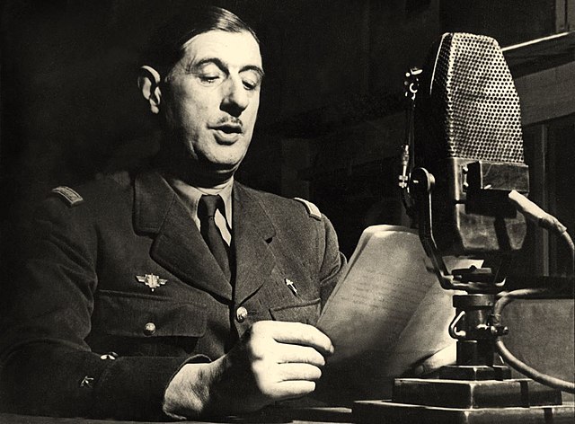 Le Général de Gaulle Lance à la BBC son Premier Appel à la Résistance